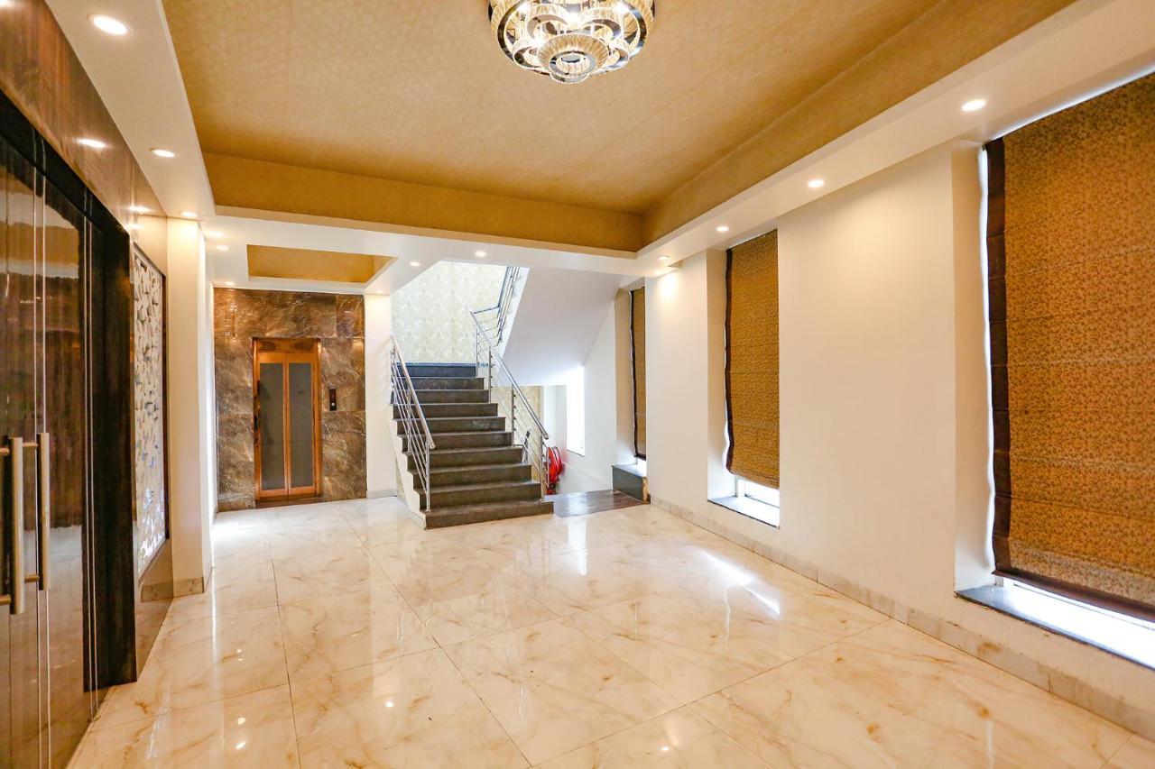Fabexpress Kapashera Residency Near Igi Airport New Delhi Gurgaon Eksteriør billede
